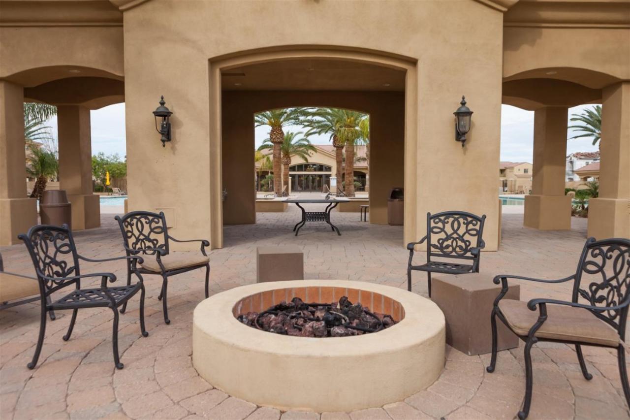 Gated Townhouse With Heated Pool, Hot Tub, Near Us60 Villa Mesa Exterior photo