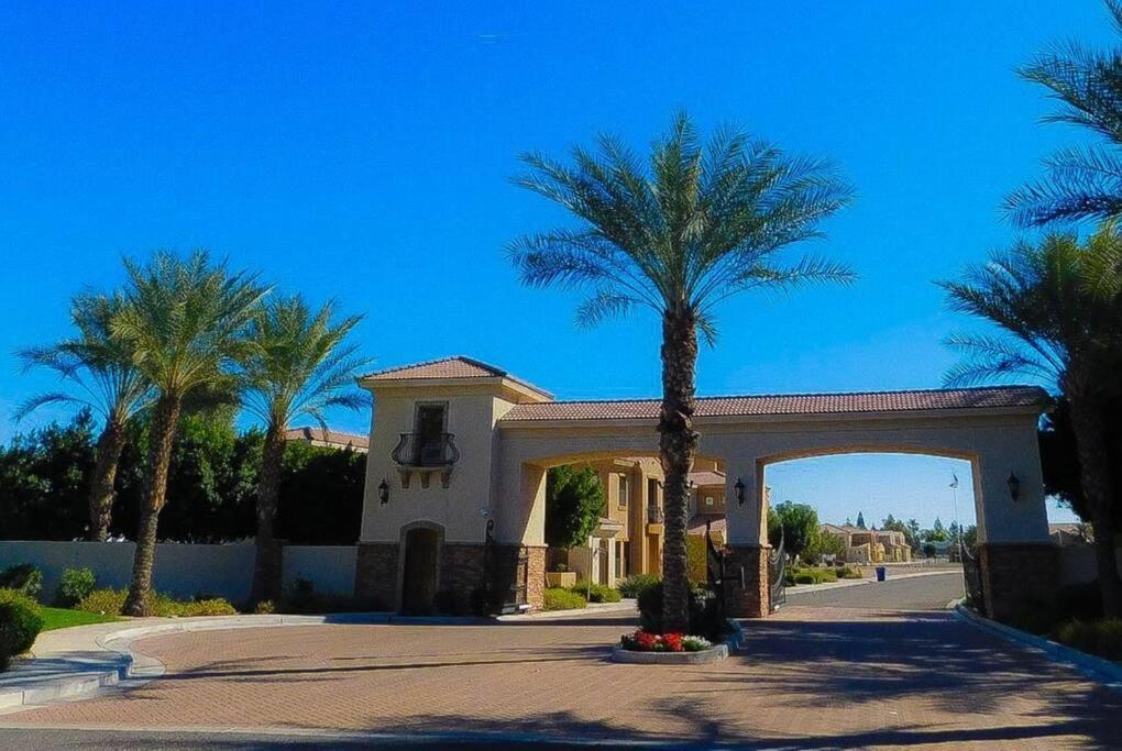 Gated Townhouse With Heated Pool, Hot Tub, Near Us60 Villa Mesa Exterior photo