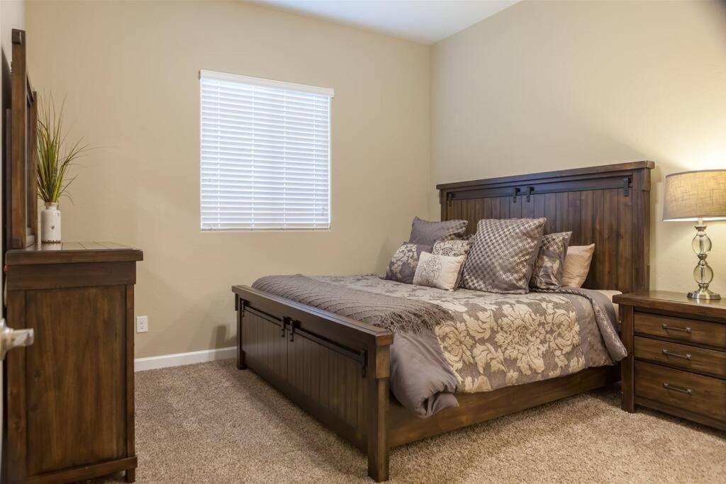 Gated Townhouse With Heated Pool, Hot Tub, Near Us60 Villa Mesa Exterior photo